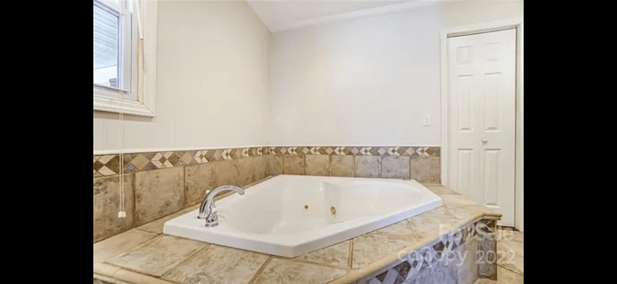 Furnished Finder property 864763_2 photo 8