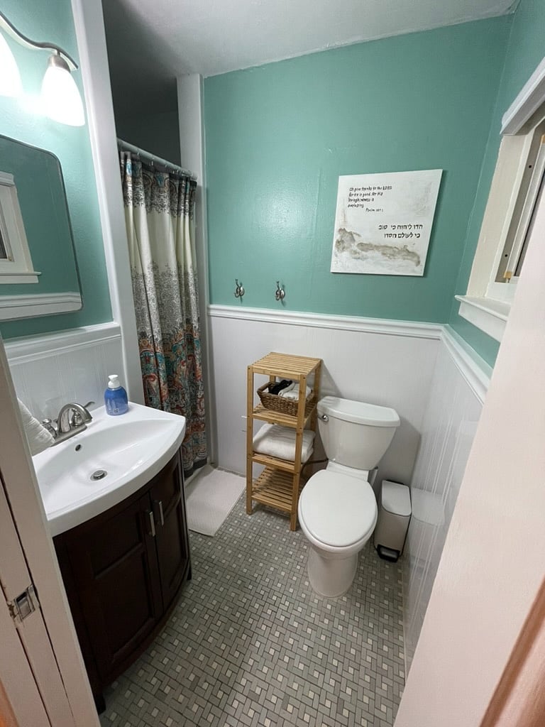 Master En Suite Bathroom