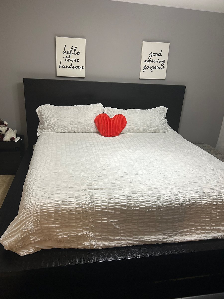 King size cozy bed 