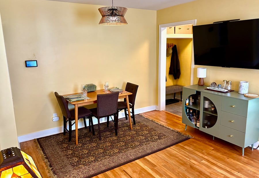 Dining area in the Living / Dining Space