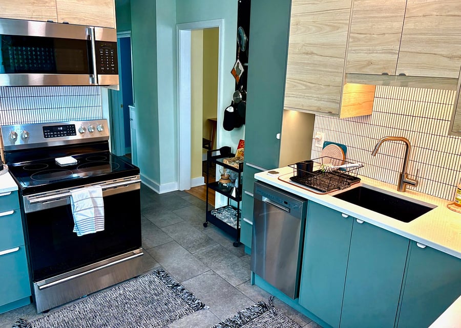 All kitchen appliances are brand new