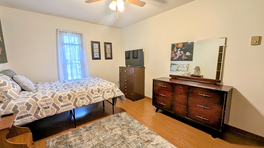 2nd Bedroom