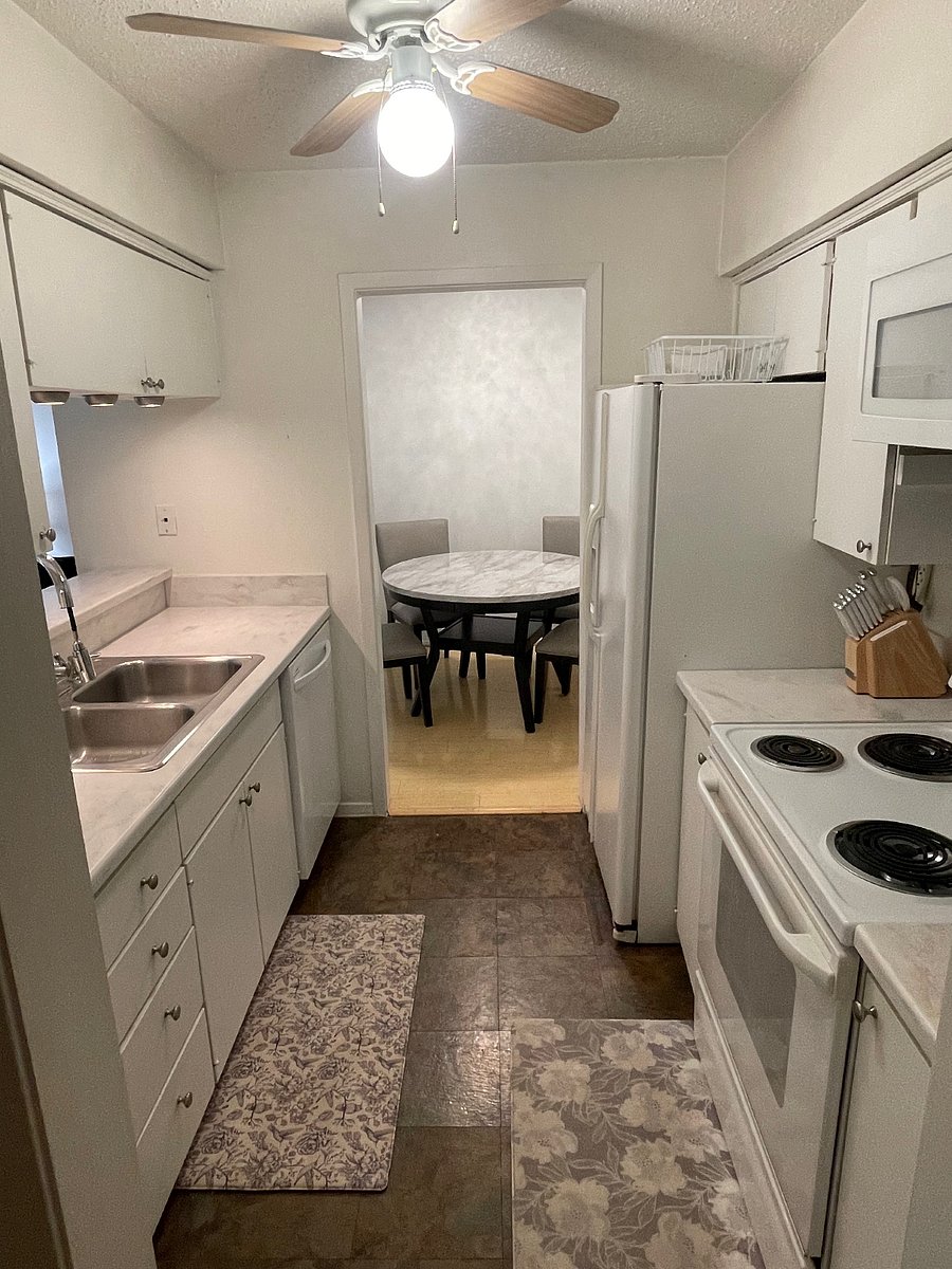 Kitchen entry from opposite side.