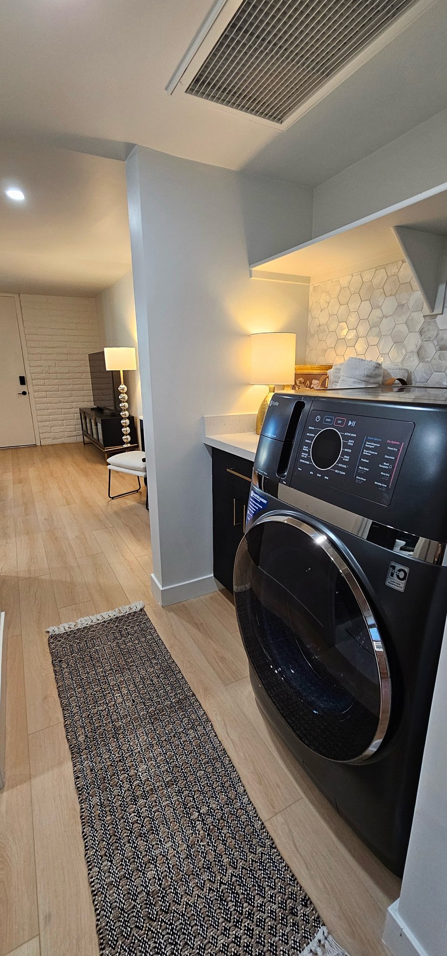 Furnished Finder property 864989_1 photo 23