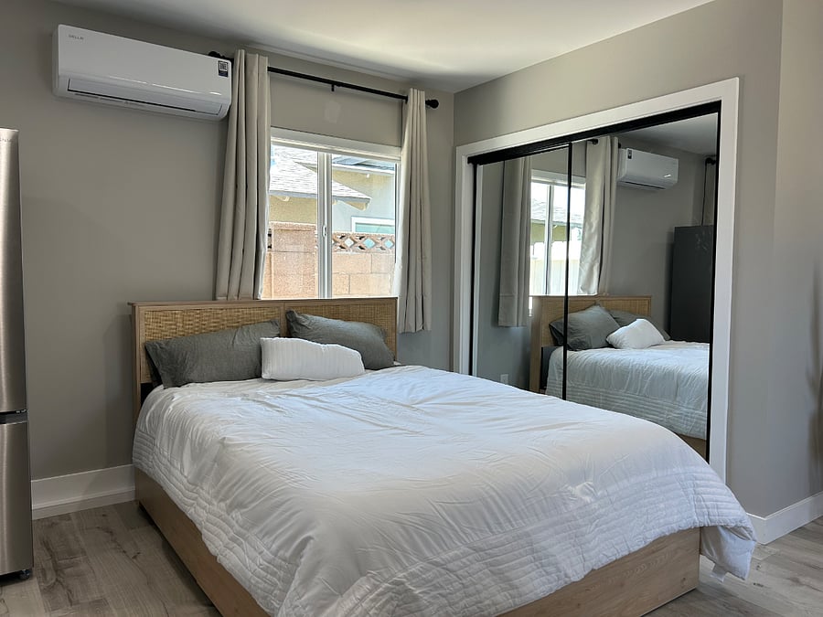 Queen size bed