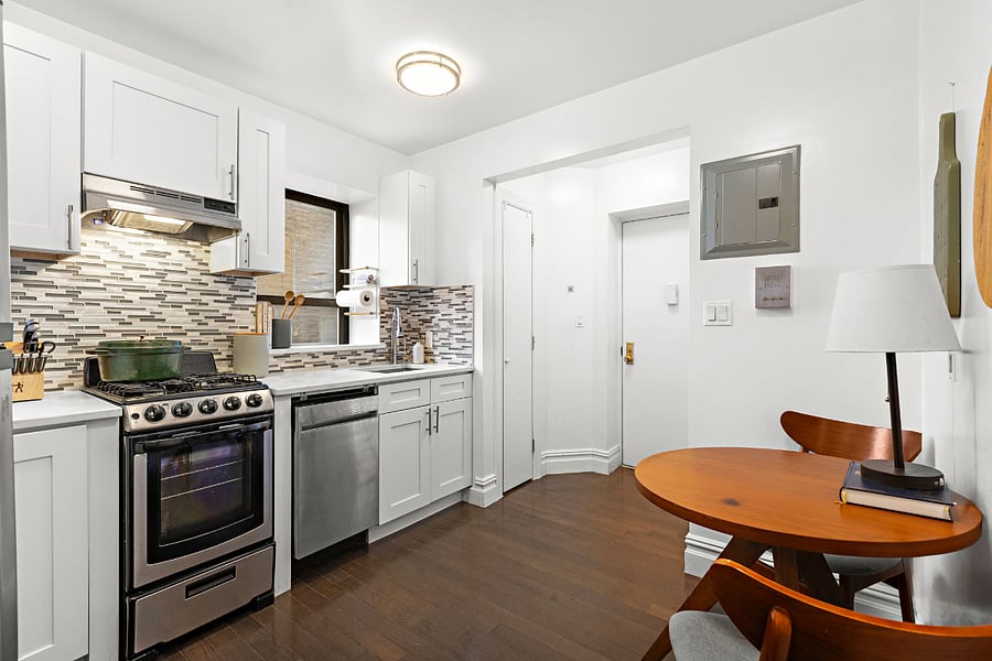 Furnished Finder property 865015_1 photo 13