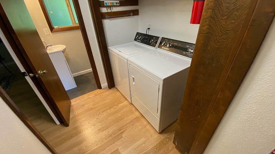 Laundry roomHal