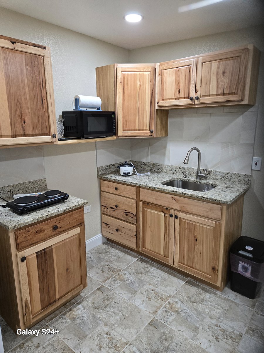 Furnished Finder property 865095_2 photo 8