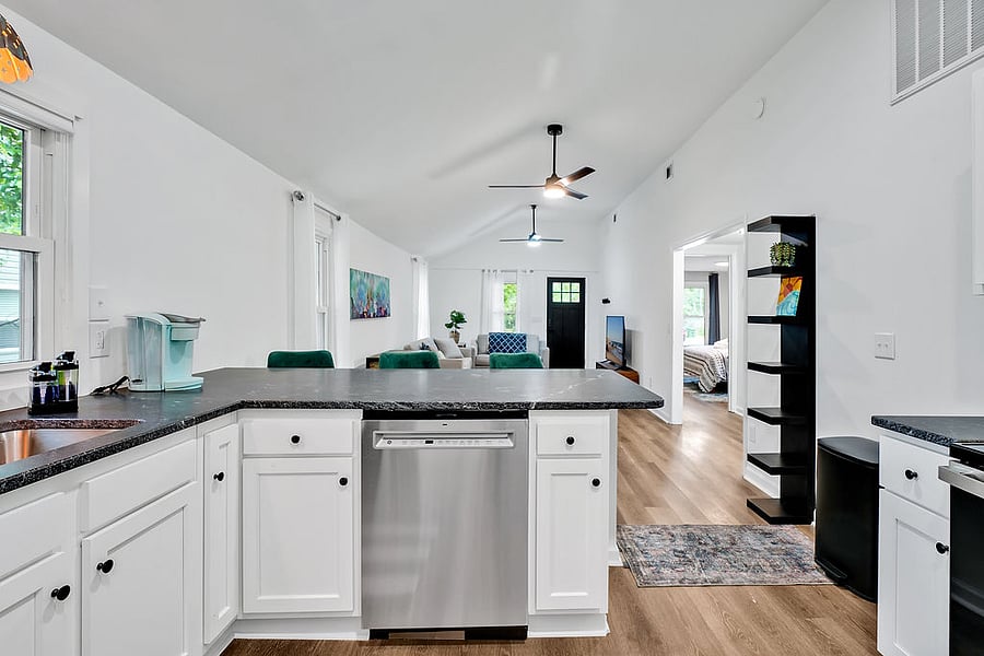 Furnished Finder property 865112_1 photo 13