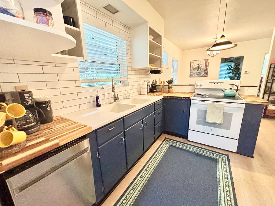 Furnished Finder property 865120_1 photo 3