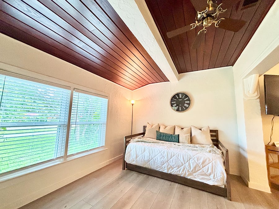 Furnished Finder property 865120_1 photo 12