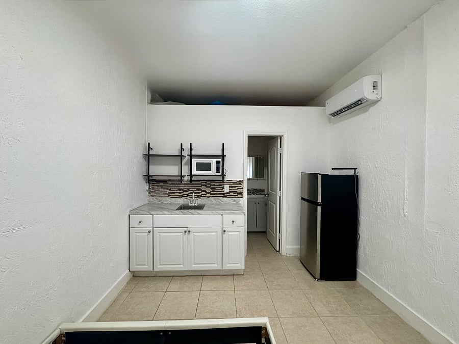 Furnished Finder property 865132_1 photo 3