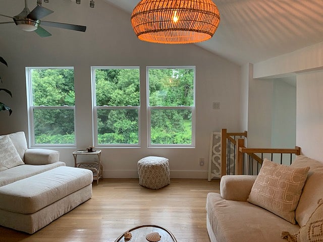 upstairs living room ( couch, large chair, desk)
Views of trees, privacy