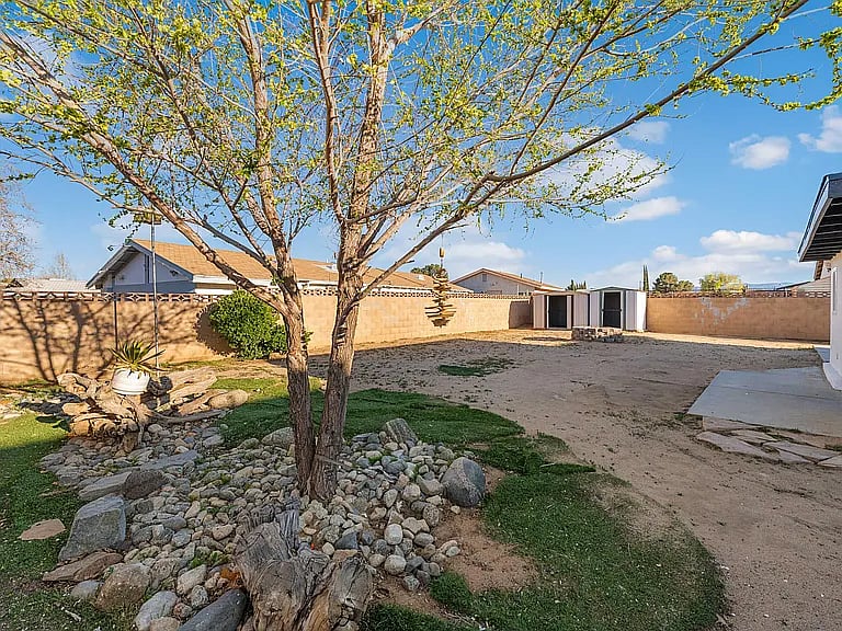 Furnished Finder property 865163_1 photo 18