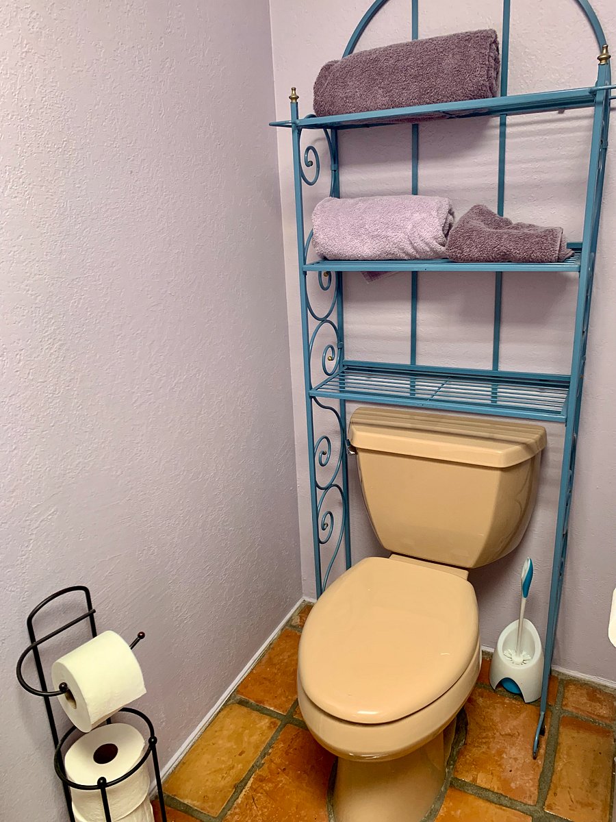 Private bath 3