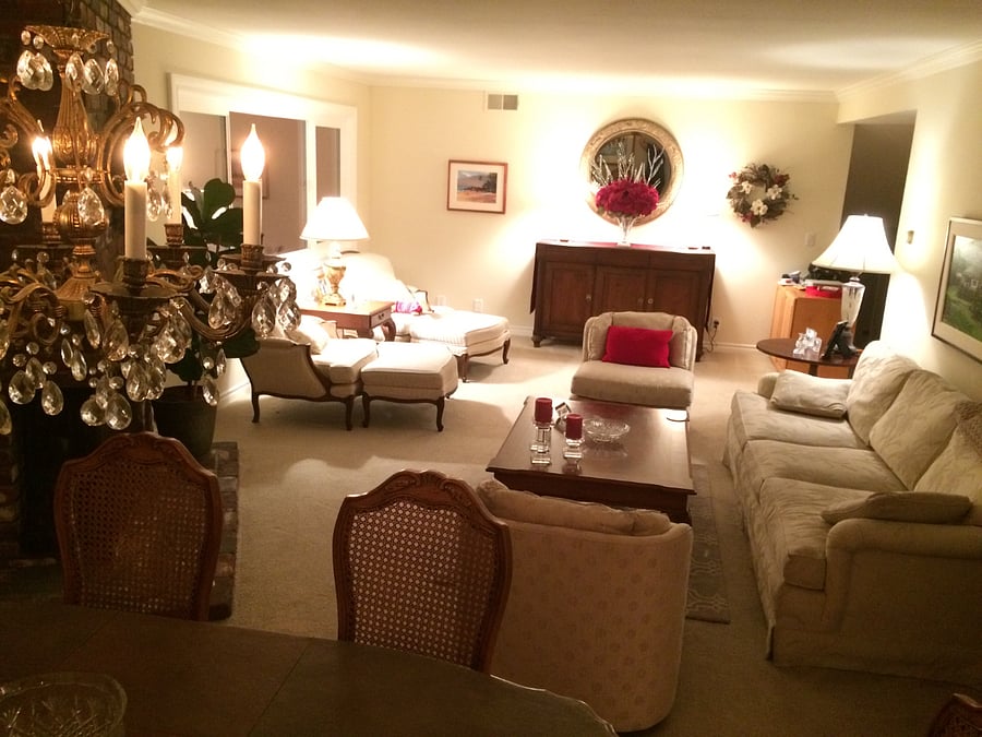 Gorgeous formal living room
