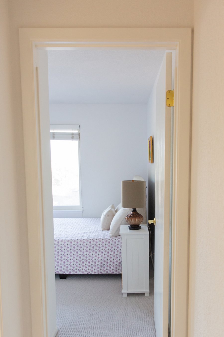 2nd bedroom entrance.