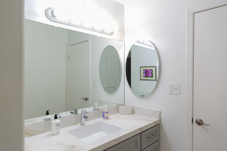 2nd sink and vanity upstairs.