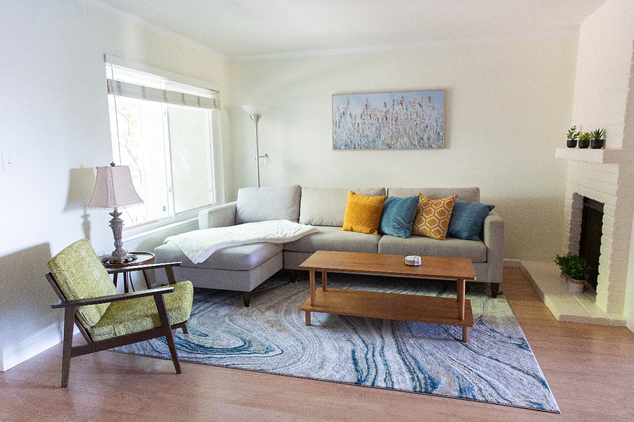 Comfortable living room.