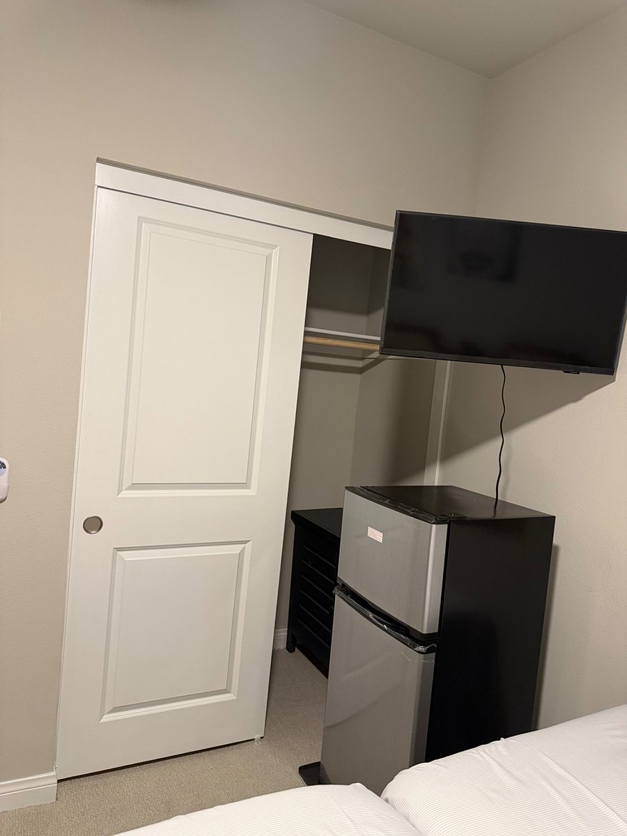 Furnished Finder property 865317_1 photo 15