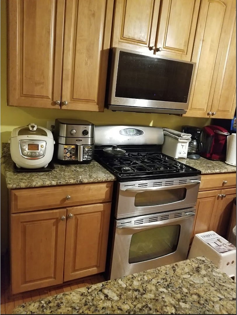 Kitchen stove shared by all residents