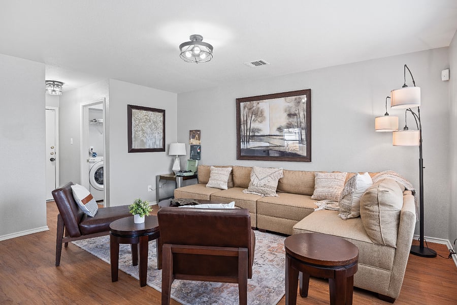 Furnished Finder property 865338_1 photo 2