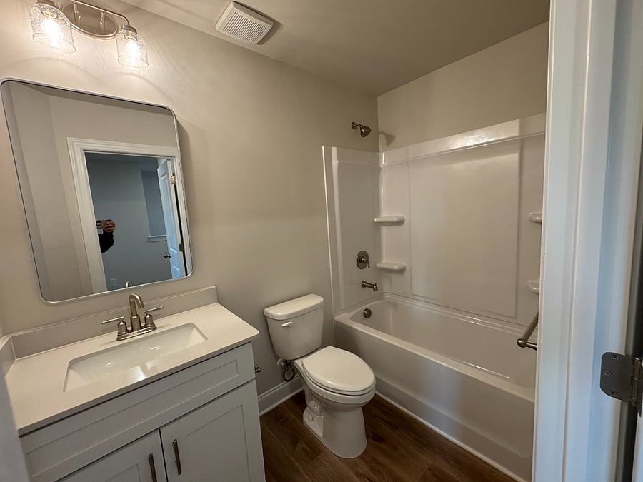 Full Bathroom