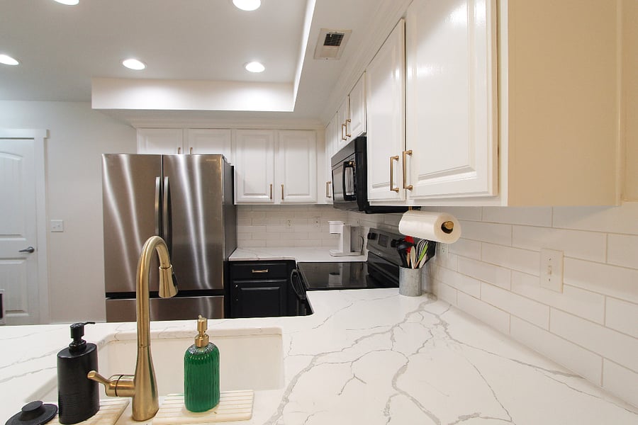 Kitchen (downstairs)
