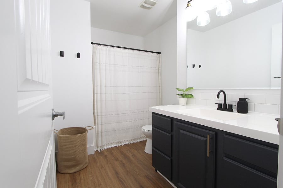 Second bedroom/office ensuite bathroom (upstairs)