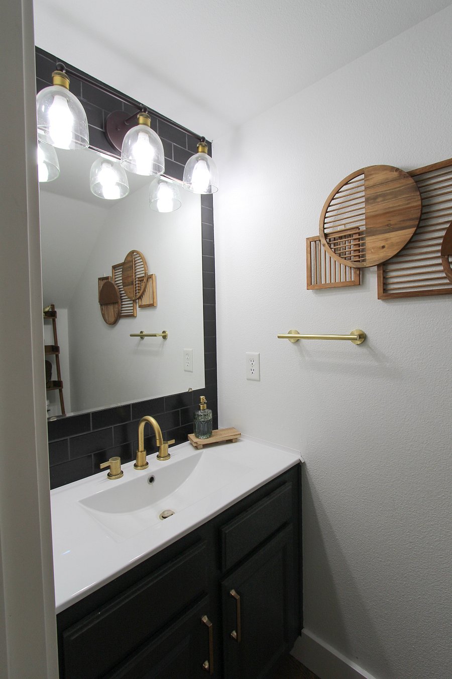 Half bath (downstairs)