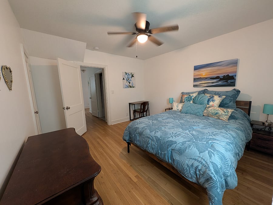 Second bedroom