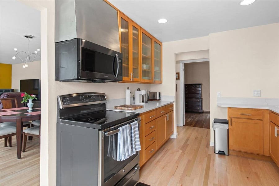 Fully equipped kitchen