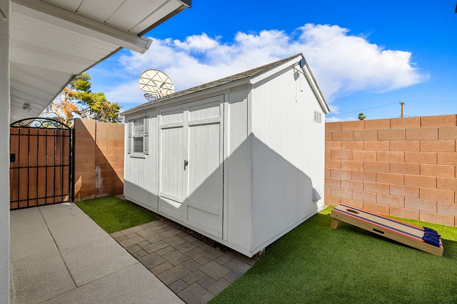 This fun little corner of the yard is the Kactis KidZita, a designated, air-conditioned hangout and game room just for kidZ!
