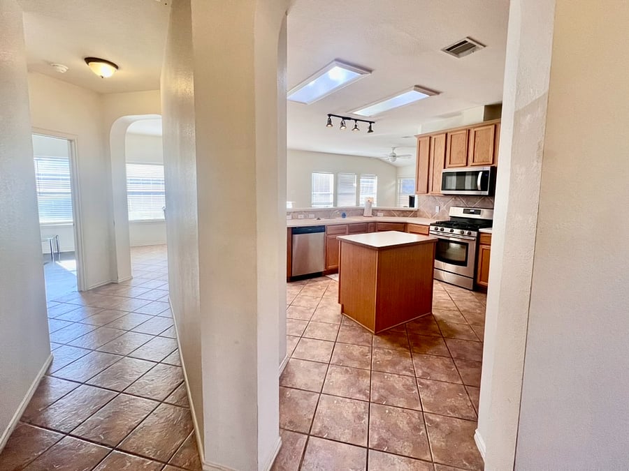 Furnished Finder property 865896_1 photo 37