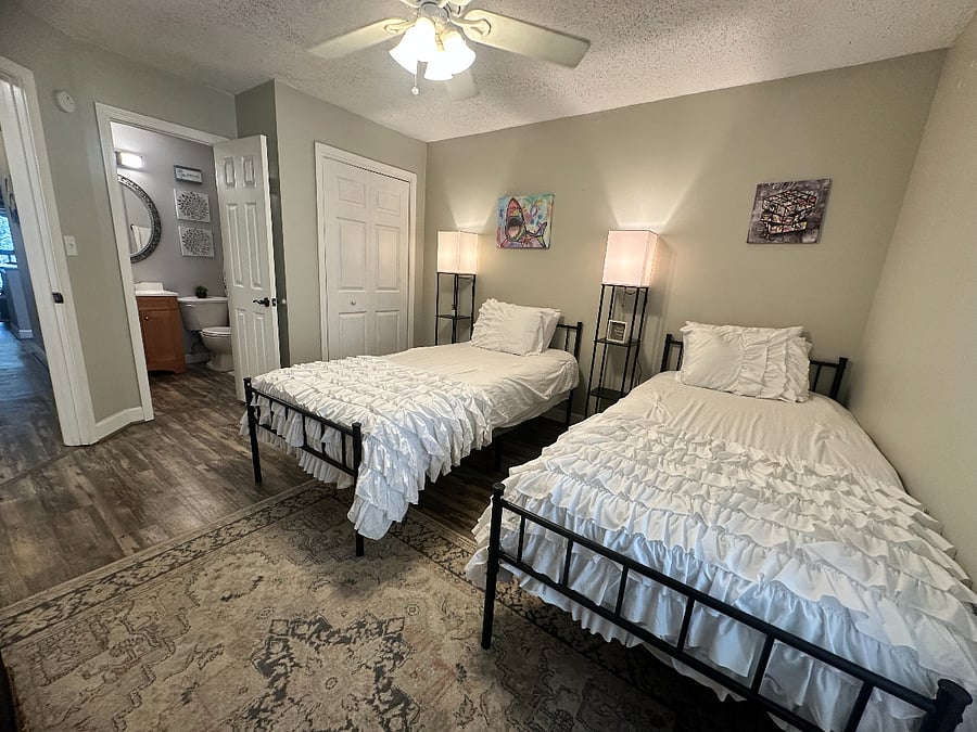 Furnished Finder property 865898_1 photo 12