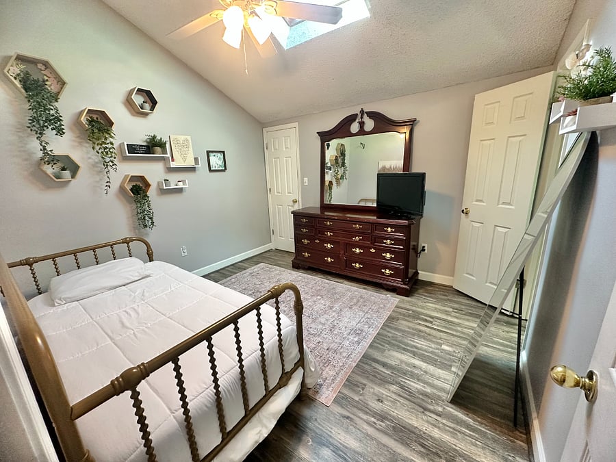 Furnished Finder property 865898_1 photo 21