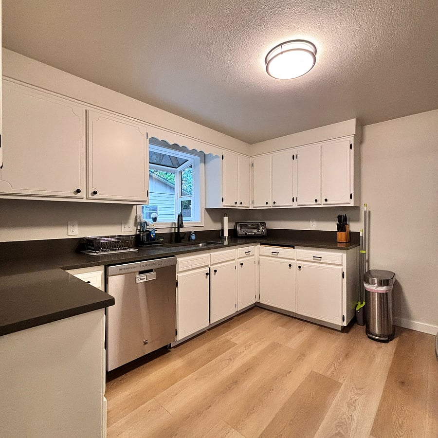 Furnished Finder property 865926_2 photo 8