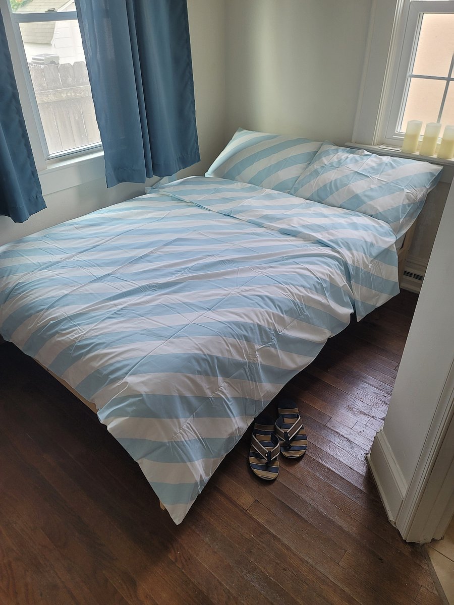 Guest bedroom with own bathroom.