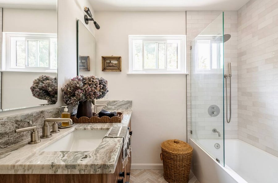 Private Bathroom: Bright, clean, and spa-like with a full shower and soaking tub. Fresh finishes and natural light create a space that feels both comfortable and relaxing.