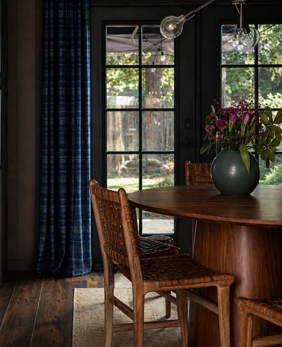Shared Dining Room: Comfortable shared living areas designed for relaxing evenings, with a calm, welcoming atmosphere throughout the home