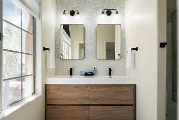 Upstairs Master Bathroom