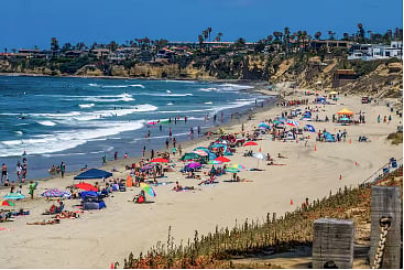 10 minute walk to pacific beach, 1/2 Mile