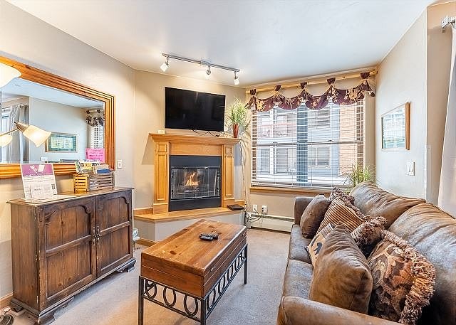 Furnished Finder property 866103_1 photo 7