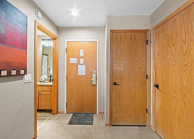 Furnished Finder property 866103_1 photo 16