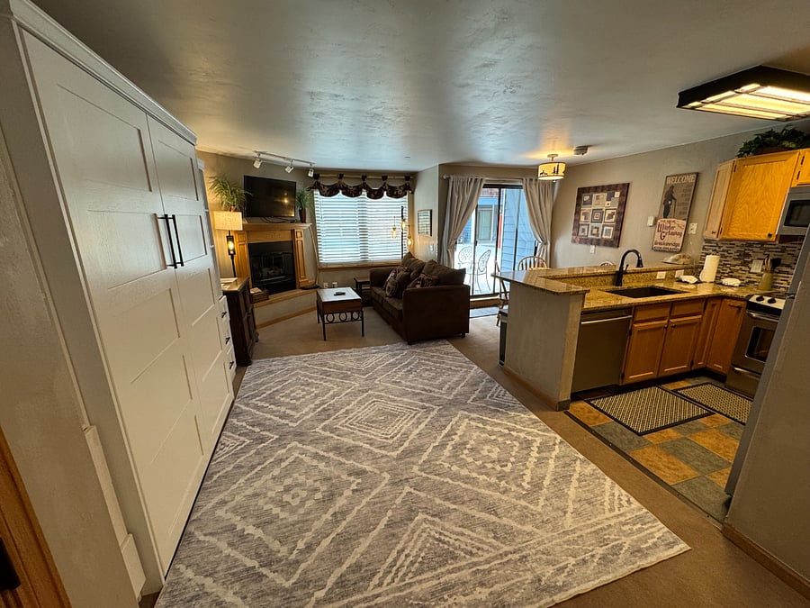 Furnished Finder property 866103_1 photo 17