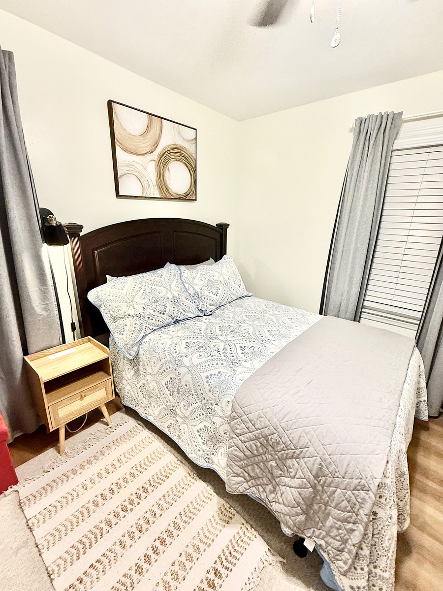 Room 2 Bedroom