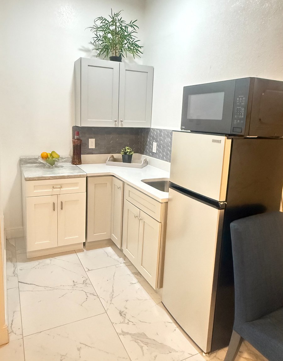 Furnished Finder property 866219_1 photo 3