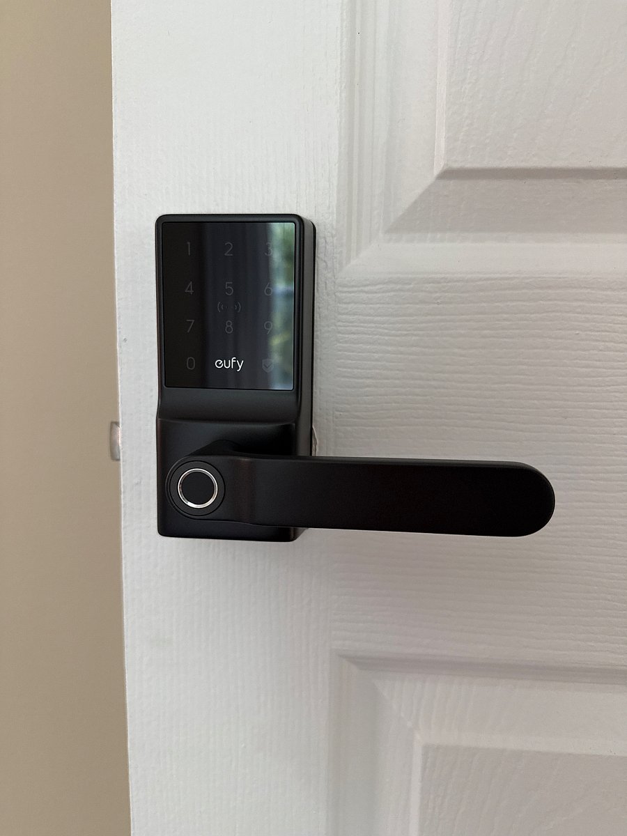 Security smart lock to bedroom