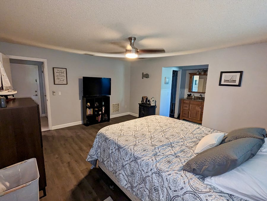 Main Bedroom