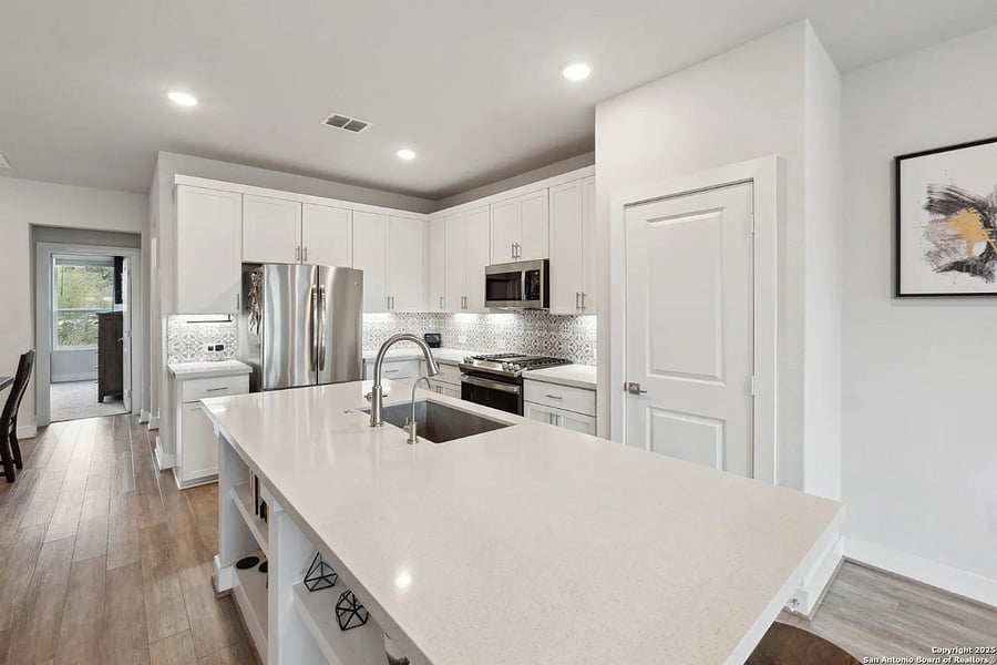 Furnished Finder property 866439_1 photo 6